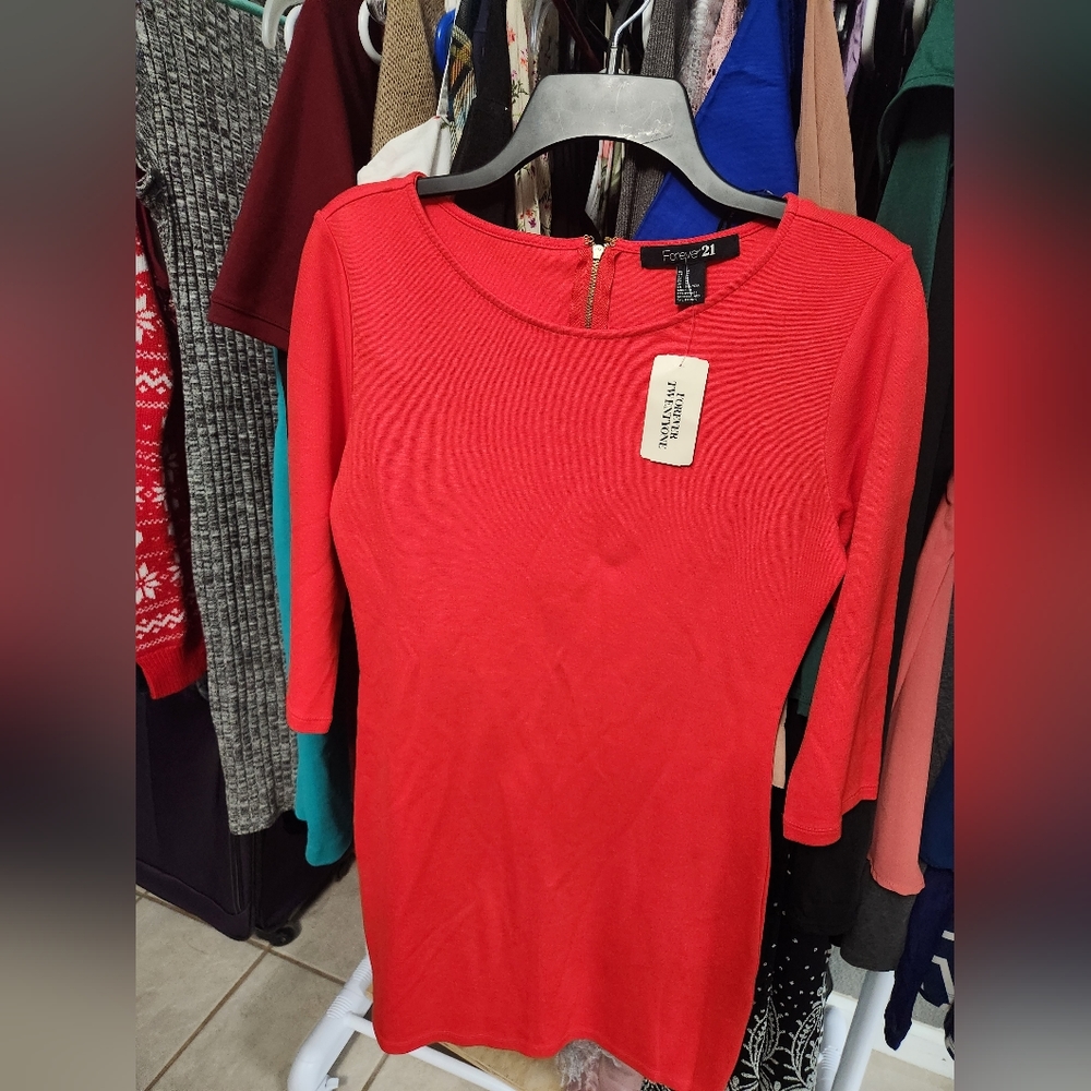 Nwt  mid length red dress with 3/4 sleeve
